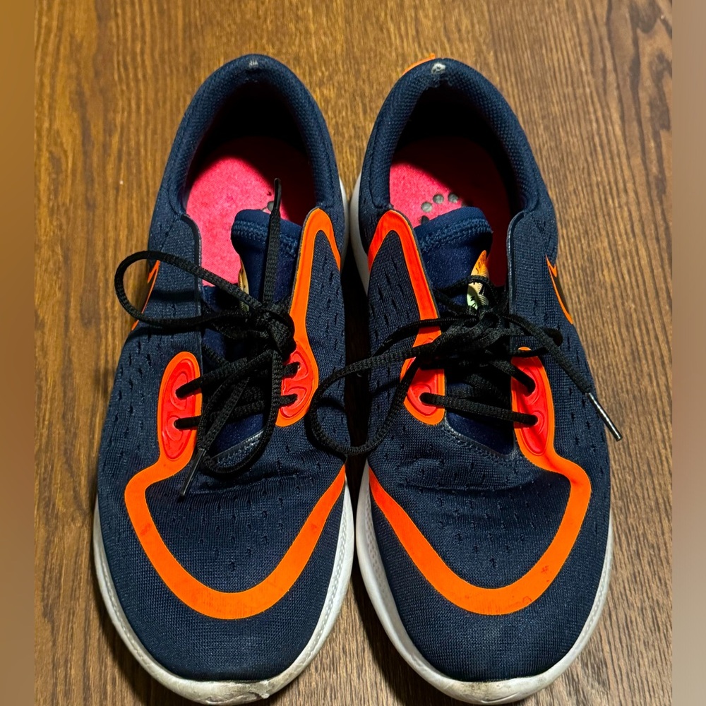 Nike run Shoes.